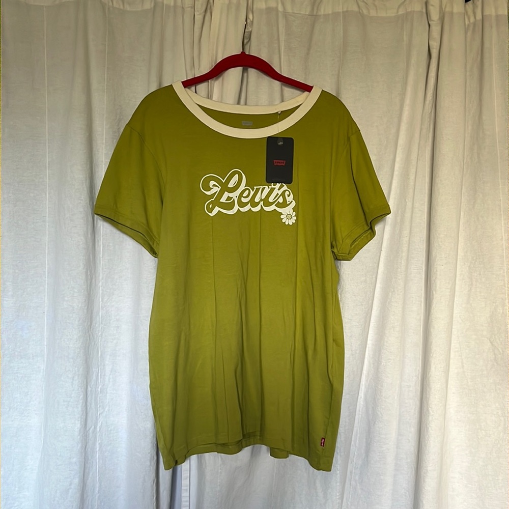 Levi’s retro-inspired Women’s T-shirt